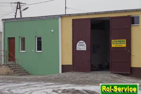 Siedziba w Rychwale - budynek od frontu